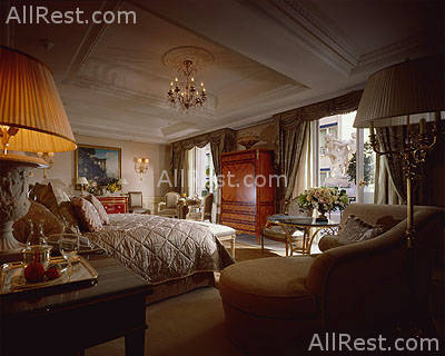 Hotel Four Seasons George V 34